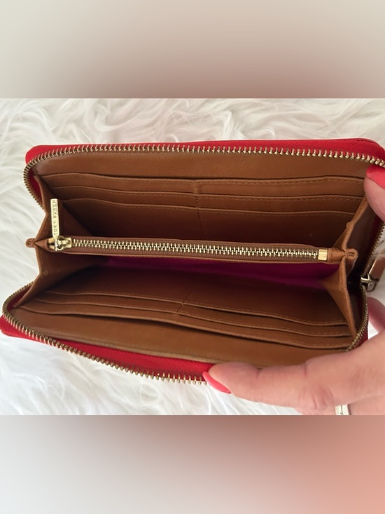 Tory Burch Red Patent Leather Bow Wallet Zip Around Clutch Gold Logo Designer - Picture 6 of 8